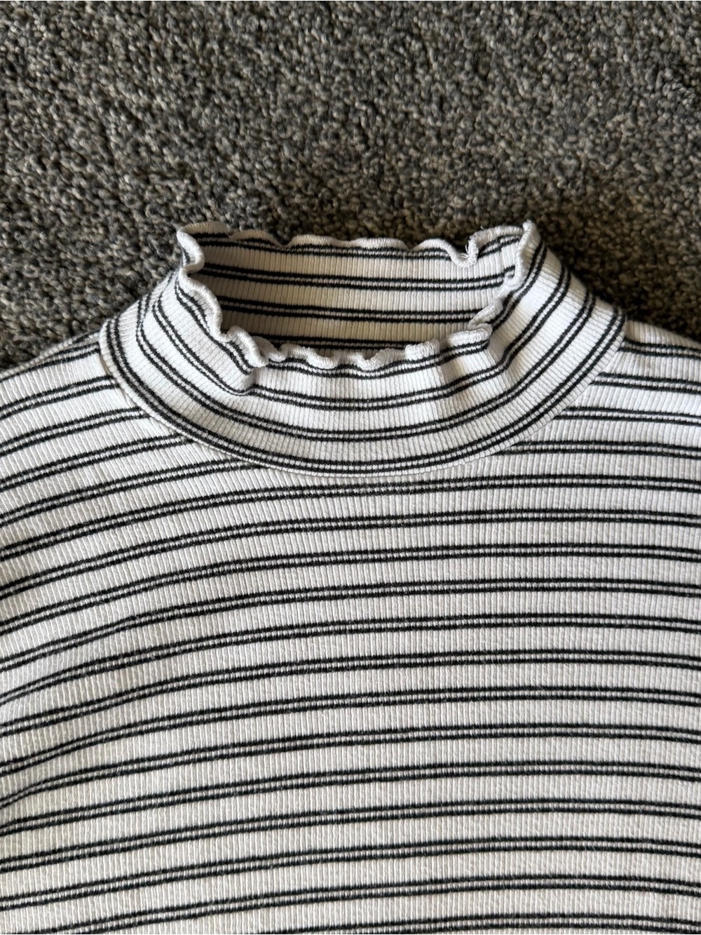 Hollister Black & White Striped Mock Neck Long Sleeve Top - Picture 2 of 5